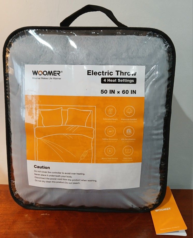 Woomer Electric Heated Throw.  50"×60" Soft Faux Grey Fur. 4 Heat Settings. New