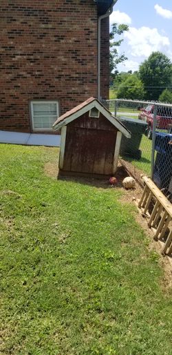 Free Doghouse