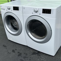 Kenmore Set Gas Washer And Dryer Used 