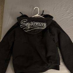 Supreme Hoodie 