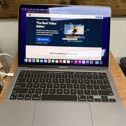 Mac Book Pro 13in M2