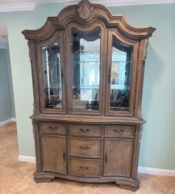 Crown Mark Kiera Buffet with Hutch (Grey)