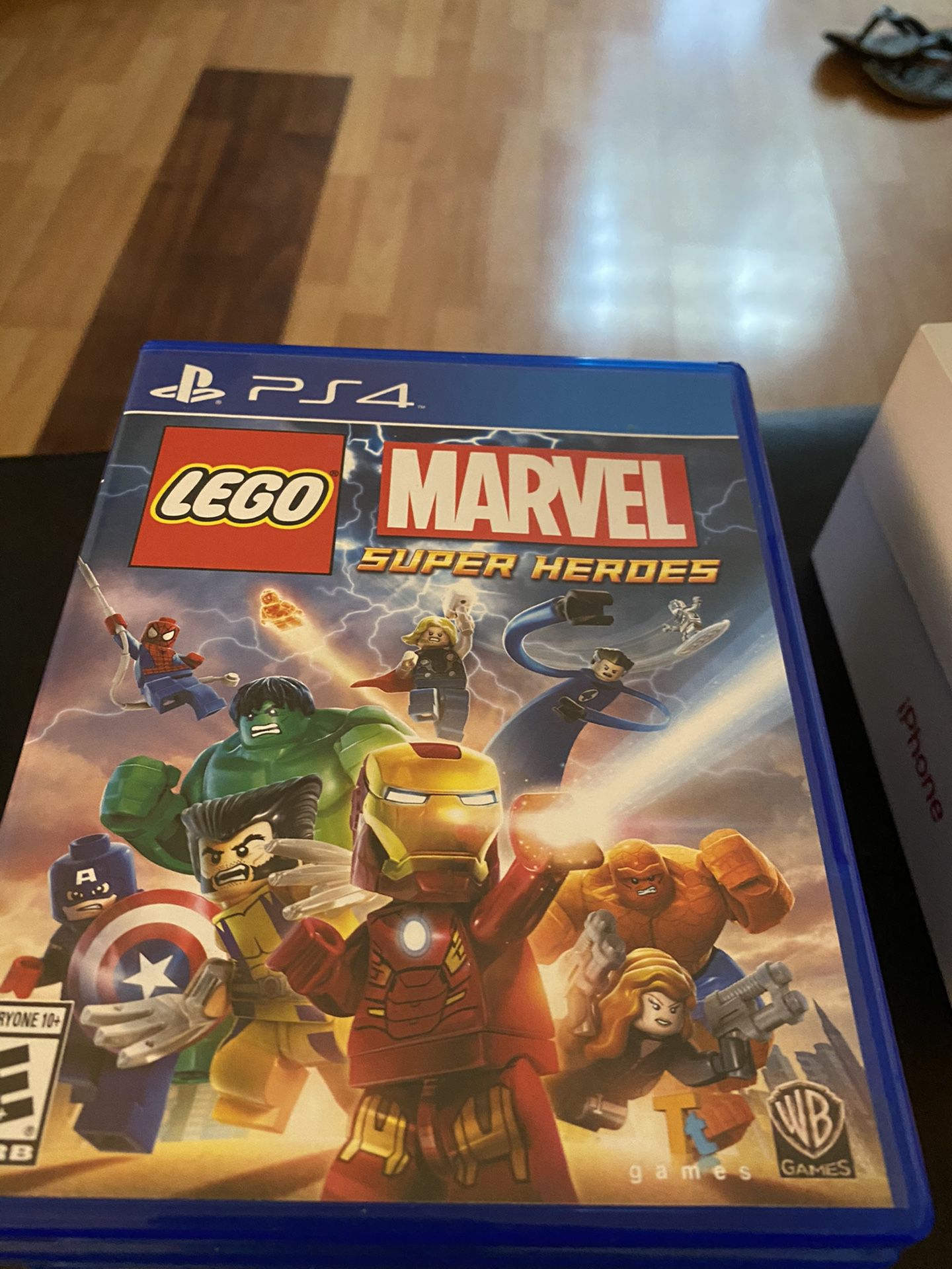 Kids game lego marvel super heroes ps4- no scratches , like new