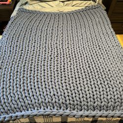 Comfrt Cuddlecloud Weighted Blanket