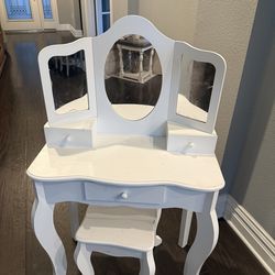 Child’s vanity