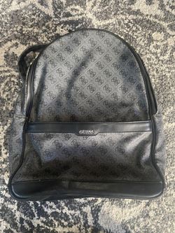 Guess Back Pack 🎒