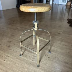 Adjustable Swivel Stool