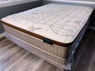 12in Queen Size Organic Cloud Comfort Europillow Top Mattress and Boxspring