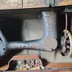 Singer Sewing Machine