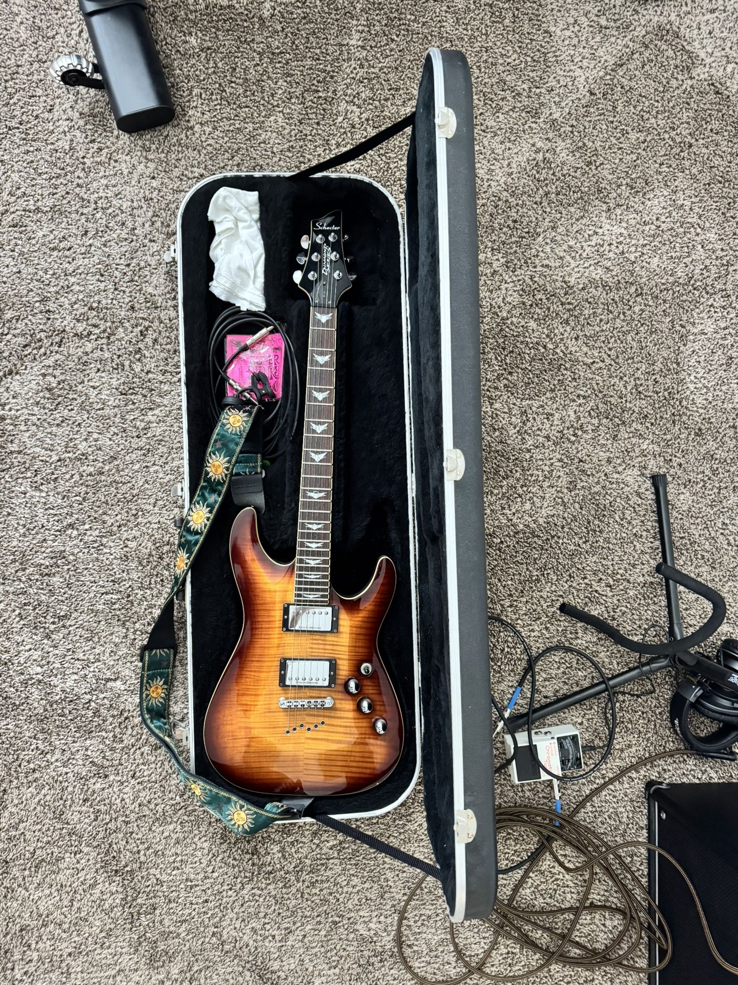 Schecter diamond Series (2002) And Katana amp