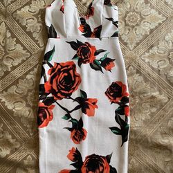 White With Flowers Privy, Size Medium 