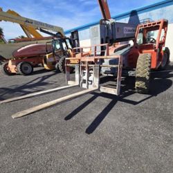 Telehandler 6000# 43’ Reach