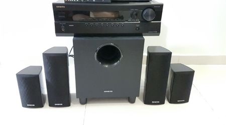 Onkyo HT-R380 AV Receiver with HDMI input