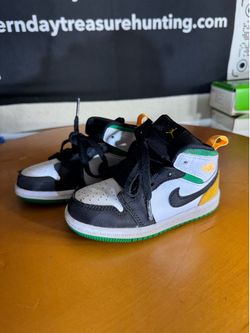 Nike Air Jordan 1 Mid SE Kids Size 8C White Black Green Gold
