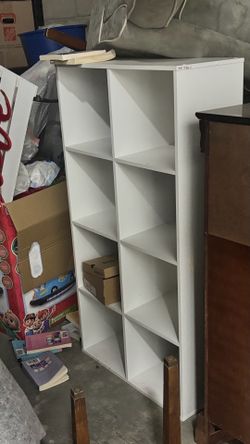 Cubby/bookshelf