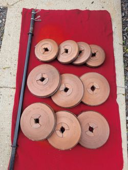 80LBs PLASTIC WEIGHTS. 5' BAR    6-10s   4-5s   
11525 S HALSTED DUNKIN DONUTS/7111.S WESTERN WALGREENS 
30$  CASH ONLY AS IS