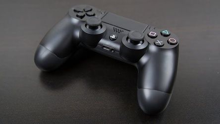 PS4 DualShock 🎮 Classic. Responsive. Ready to Game!