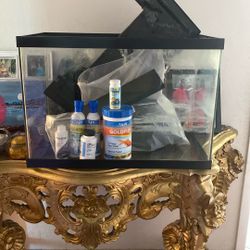 40in Fish Tank With Filter, Fish food  and Others 