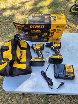 DEWALT
ATOMIC 20-Volt MAX Lithium-Ion Cordless Combo Kit (2-Tool) with (2) 2.0Ah Batteries, Charger and Bag