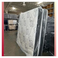 King size mattress/ Colchon