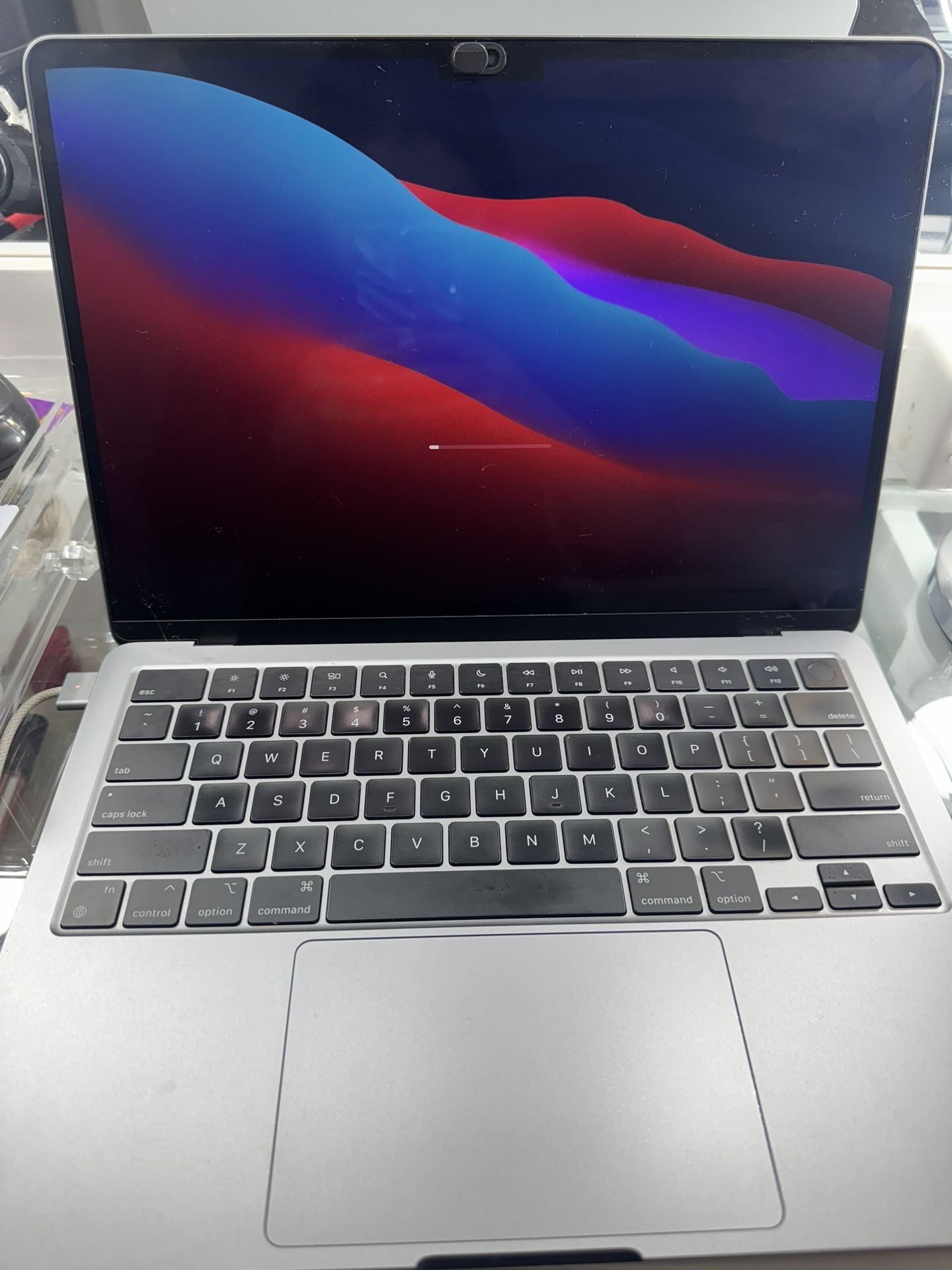 Mac Book Semi Used Good Condition