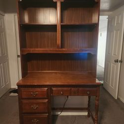 2-piece Bassett Desk With Hutch