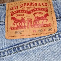 Levi's 502 30x30 used but nice