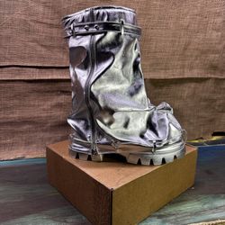 Avant-Garde Silver Metallic Futuristic Slouchy Chunky Motorcycle Boots Size 6  wide calf