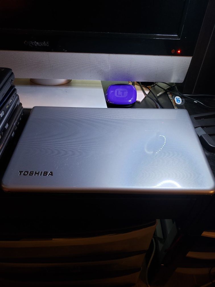 Toshiba 17 inch Laptop