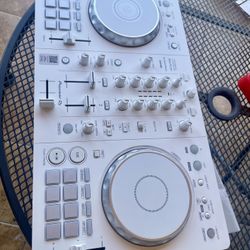 PIONEER DJ CONTROLLER