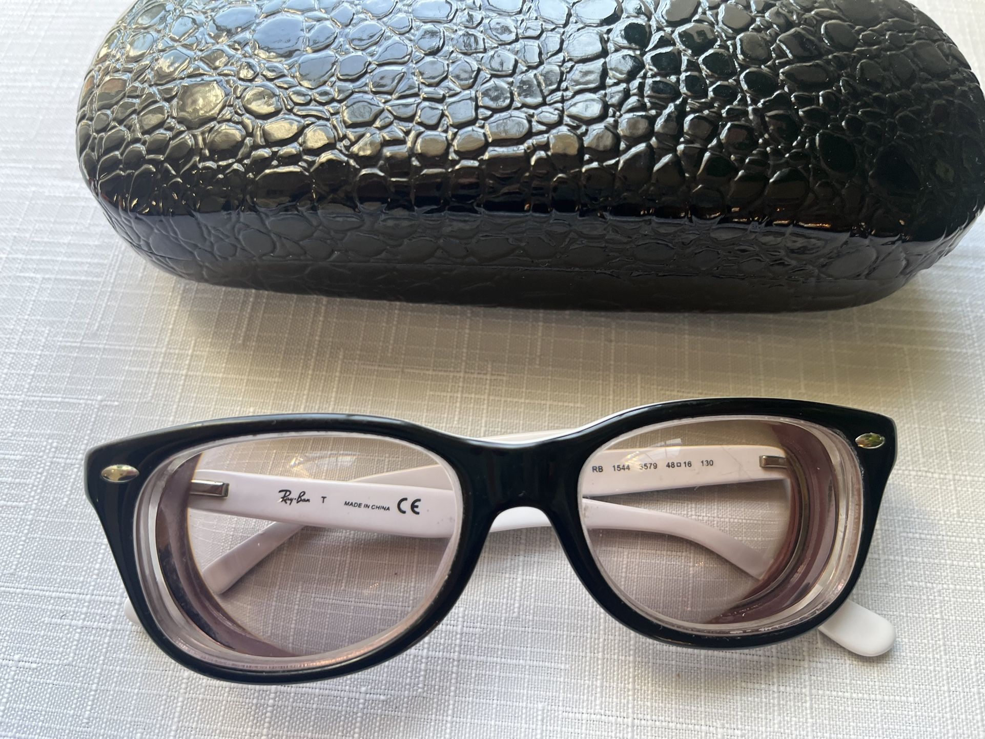 Title Ray-Ban RB 1(contact info removed) junior Black Oval Sunglasses Brown Lightweight