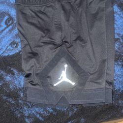 Jordan Shorts For Sale Size Meduim