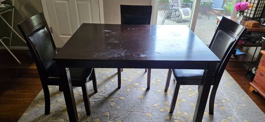 Dining table and 3 chairs