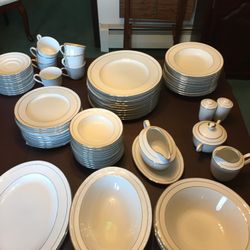 Noritake Stoneleigh 4062 White Scapes China