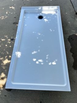 Shower Pan/ left drian
