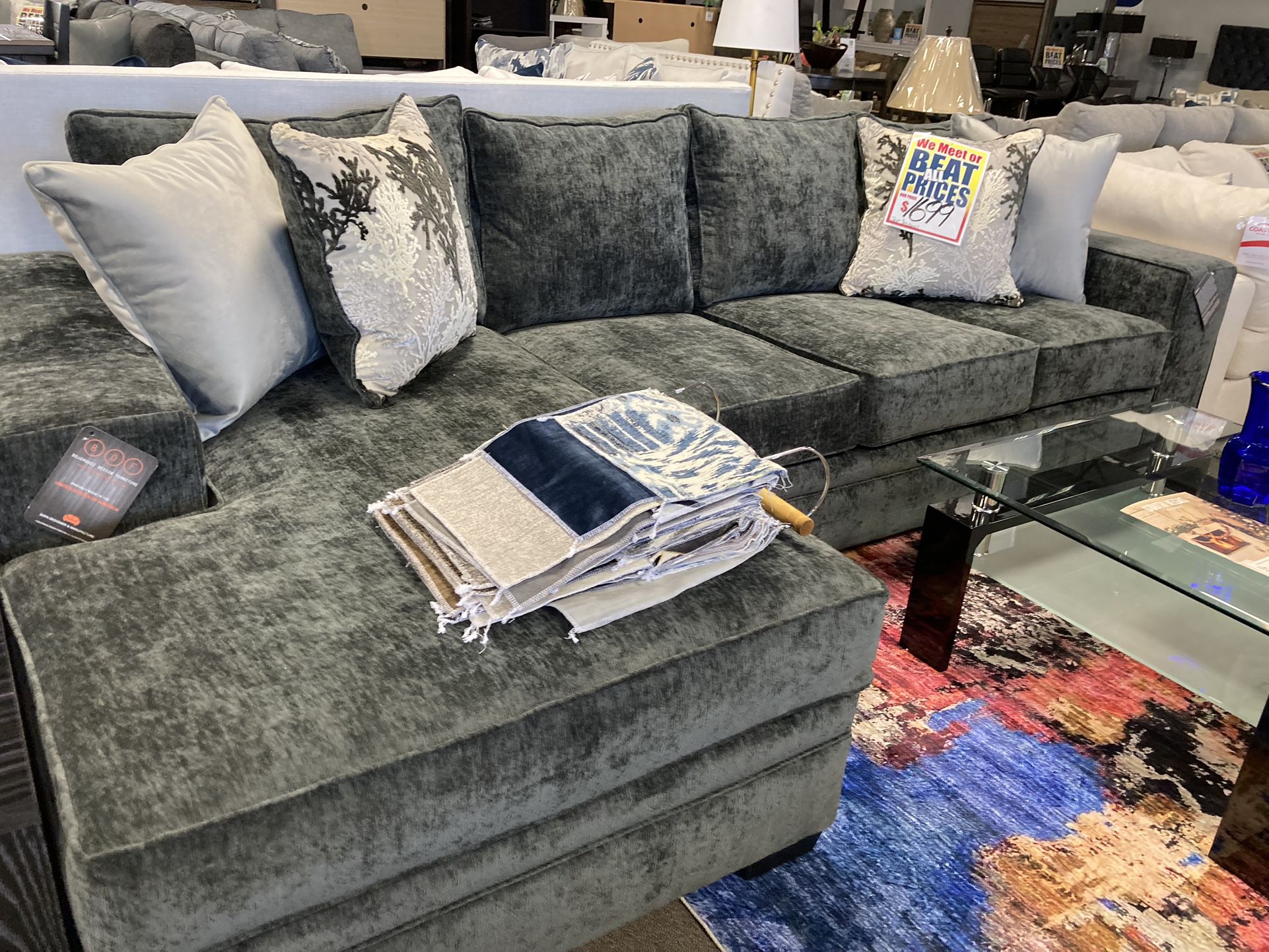 Grey Sectional 👑🌟 $1,599