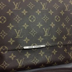 Louis Vuitton Monogram Glaze Messenger PM (SHG-37006) – LuxeDH