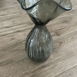 Silver Glitter In Black Glass Vase Lined Bottom With Flower Top