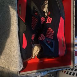 Red thunder’ Jordan 4s