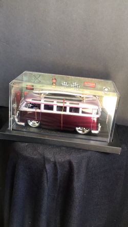 Collectible 1/24 scale dub city Volkswagen ti / bus die cast model