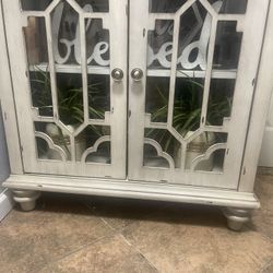 Tv Stand Or Entry Table 