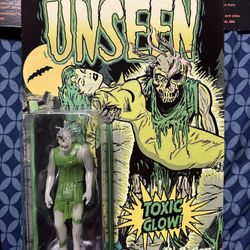 Super 7 The Unseen Toxic Glow Spine Chilling Ghoul 