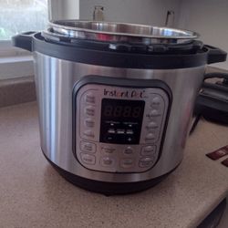 Instant Pot Instant Pot Duo 6 Qt Electric Pressure Cooker 7-in-1 with Easy-Release Steam Switch, Slow Cooker, Rice Cooker