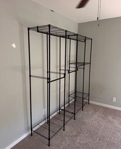 FREE STANDING CLOSET
