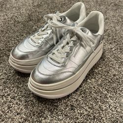 Michael Kors Women’s Size 9
