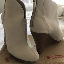 Jennifer Lopez Brand Boots 