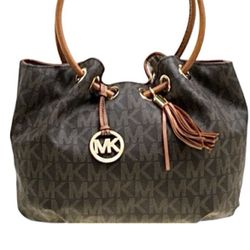 MICHAEL KORS LARGE BROWN SIGNATURE CANVAS RING TOTE