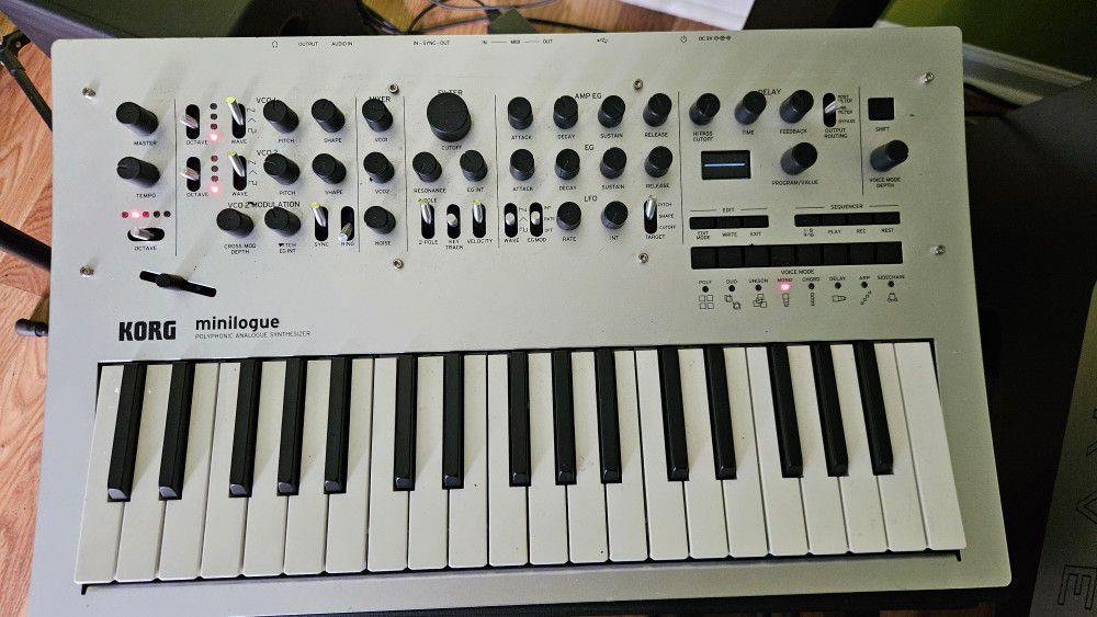 korg minilogue Polyphonic Analog Synthesizer