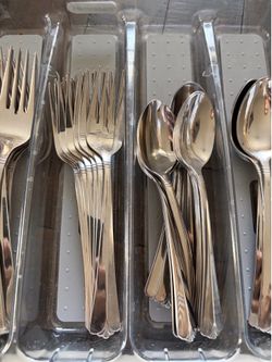 Stainless flatware