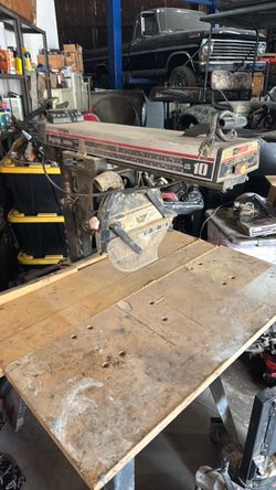 Saws. Radial, table, ban, and planer